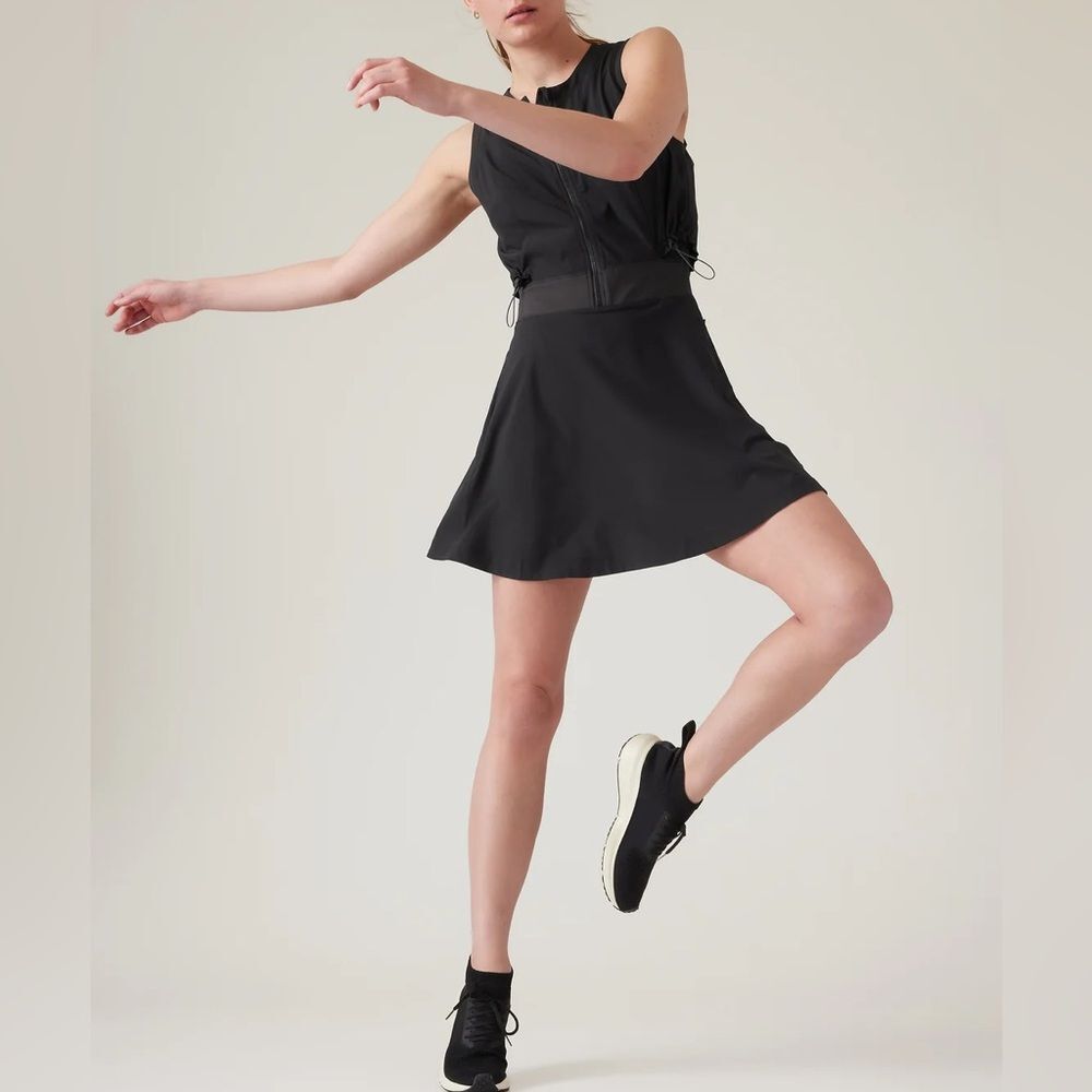 Athleta Venture Out Black Athletic Outdoor Hiking Mini Dress Women’s Size XS 0